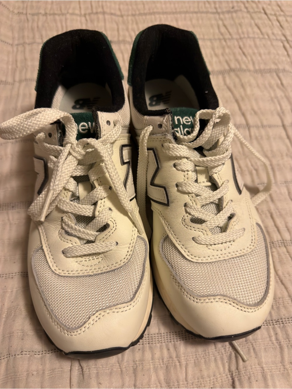 New Balance mens White & Green Lace-Up Sneakers